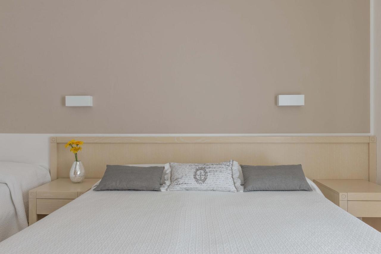 Hotel Commodore Червія Екстер'єр фото