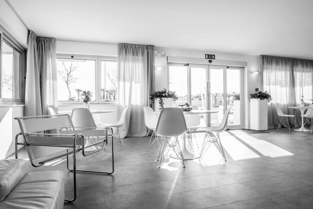 Hotel Commodore Червія Екстер'єр фото