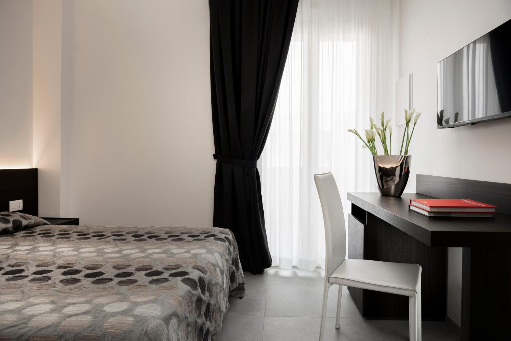 Hotel Commodore Червія Екстер'єр фото
